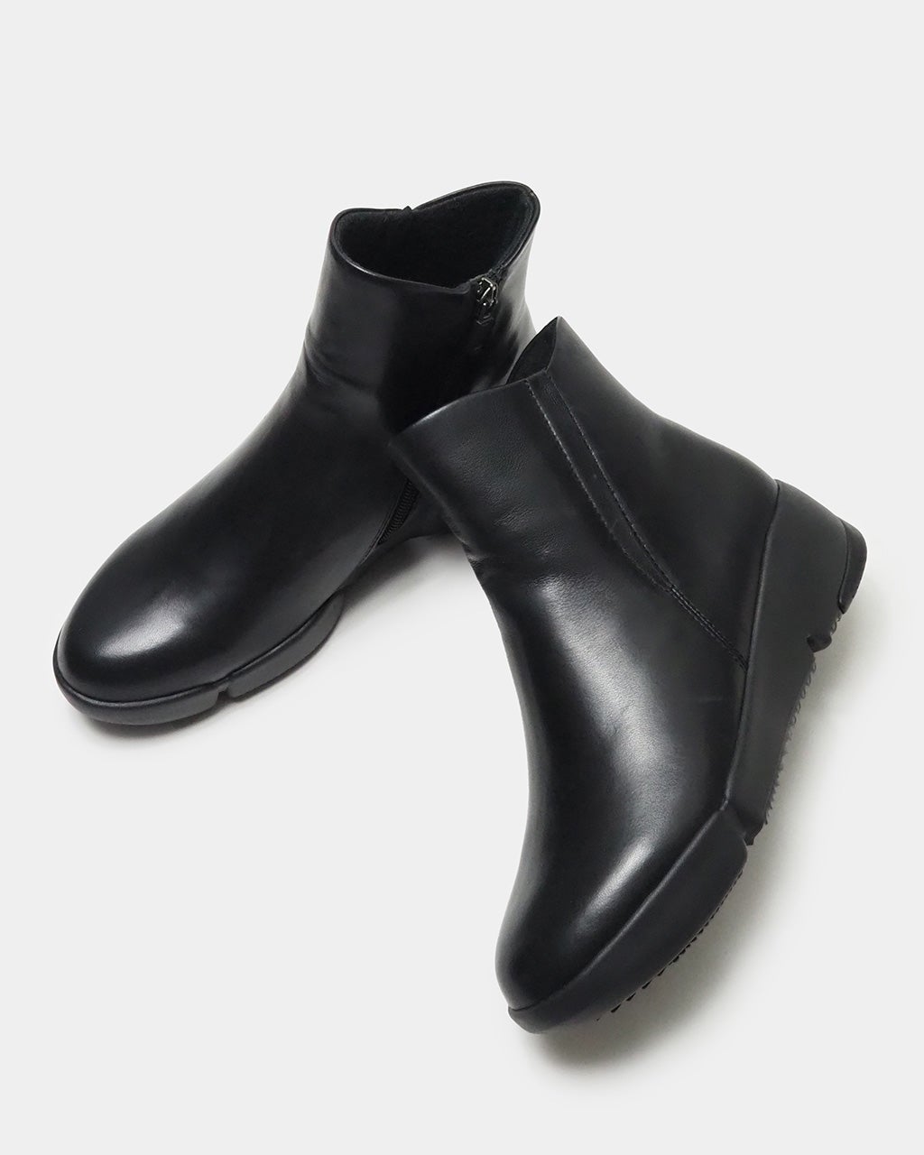 ソフトレザーミドルブーツ