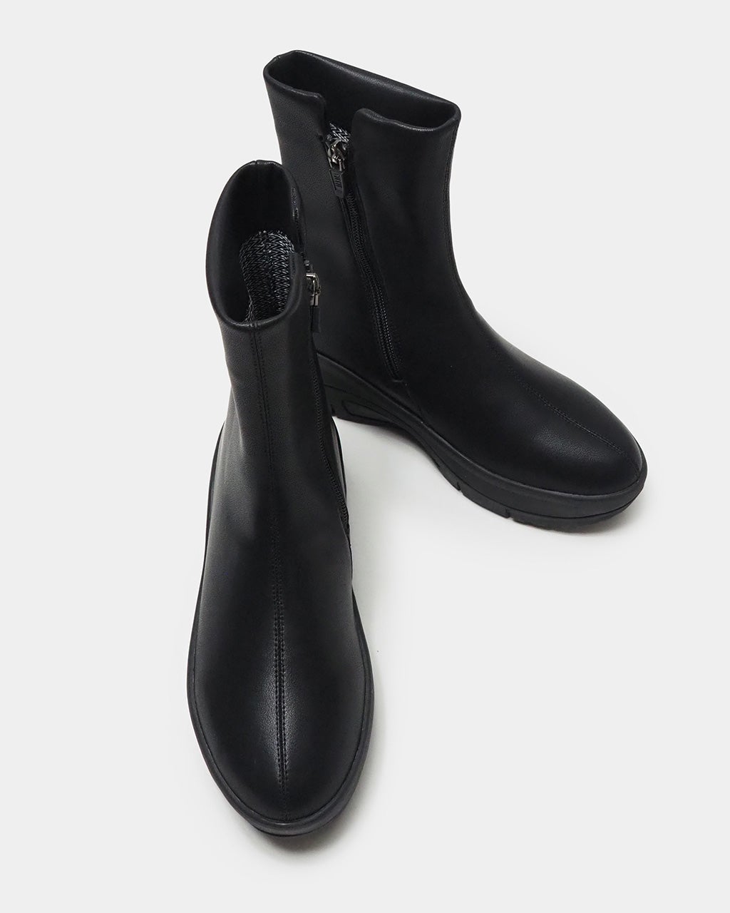 2024AW 美品　ラエフ　ドライギャバストレッチジレ　黒　size2S 展示品・未使用】SUPERFREAK WOMEN セミドライ 5/3mm イライザ