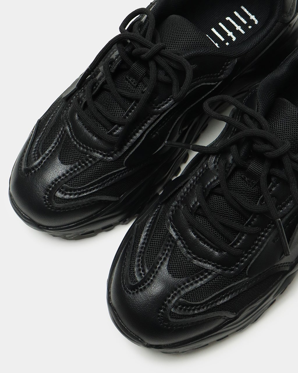 スニーカー Fluid V2 Women's Sneakers Black 1JM02570F-001 FILA Women's Sneakers 1JM02570F-001 Fluid V2 Black Sports