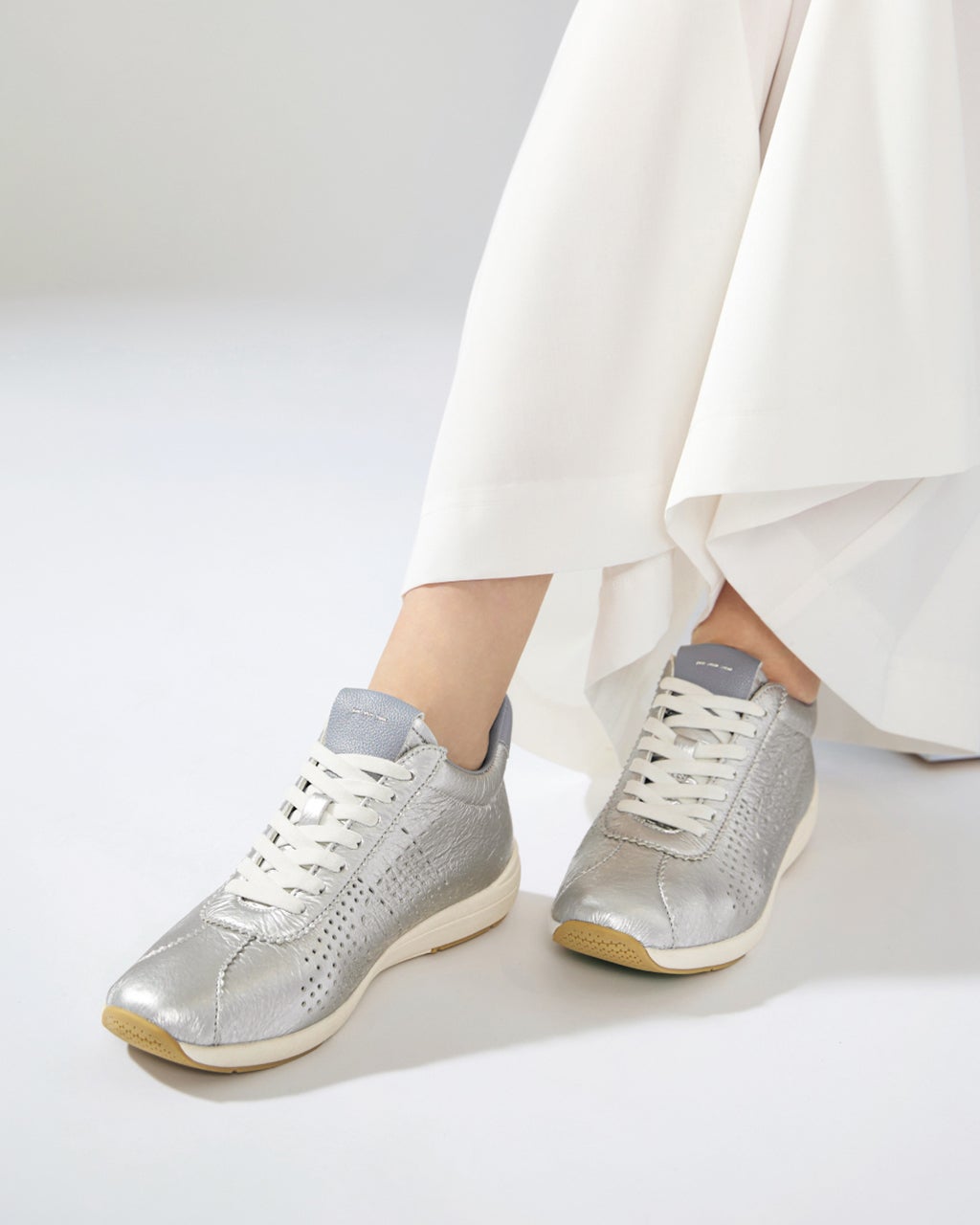 ソフトフラットスニーカー