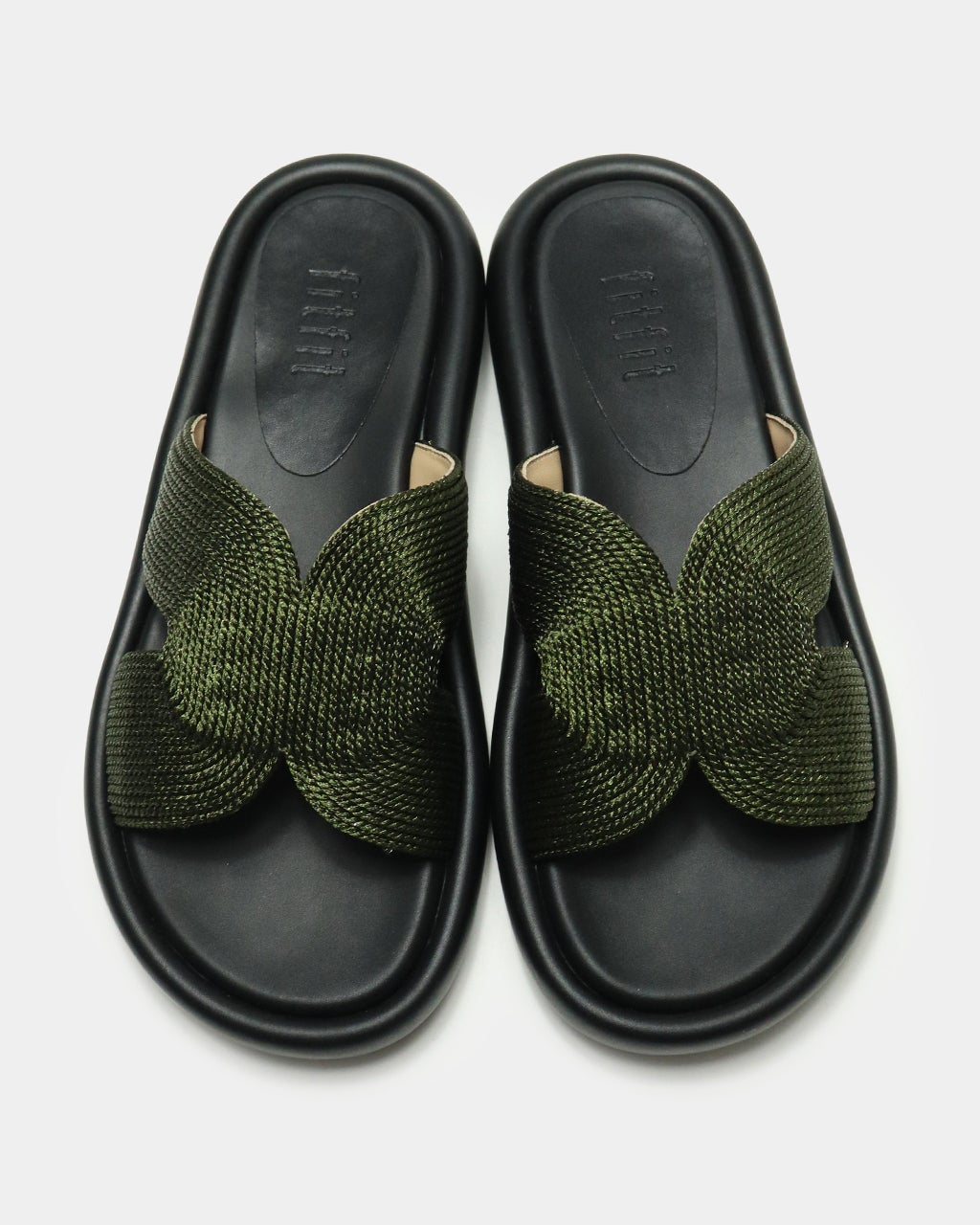【正規品】CINZIA 40%offブラック フラットサンダル 楽天市場】メタリックヒールフラットサンダル/31204