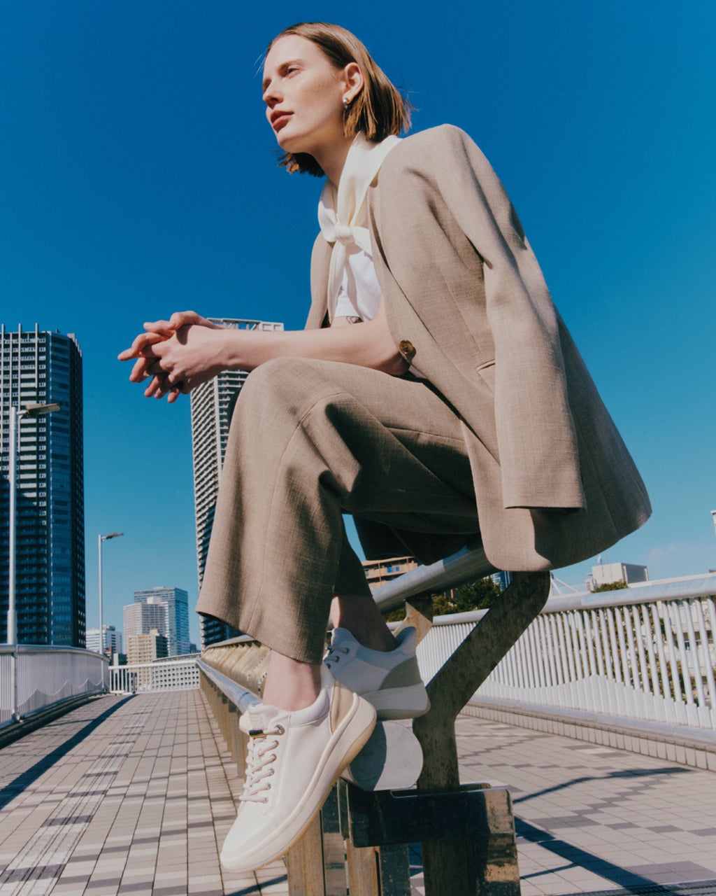 撥水ハンズフリースニーカー651/DoCLASSE