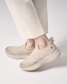 透湿防水スリッポンスニーカー550