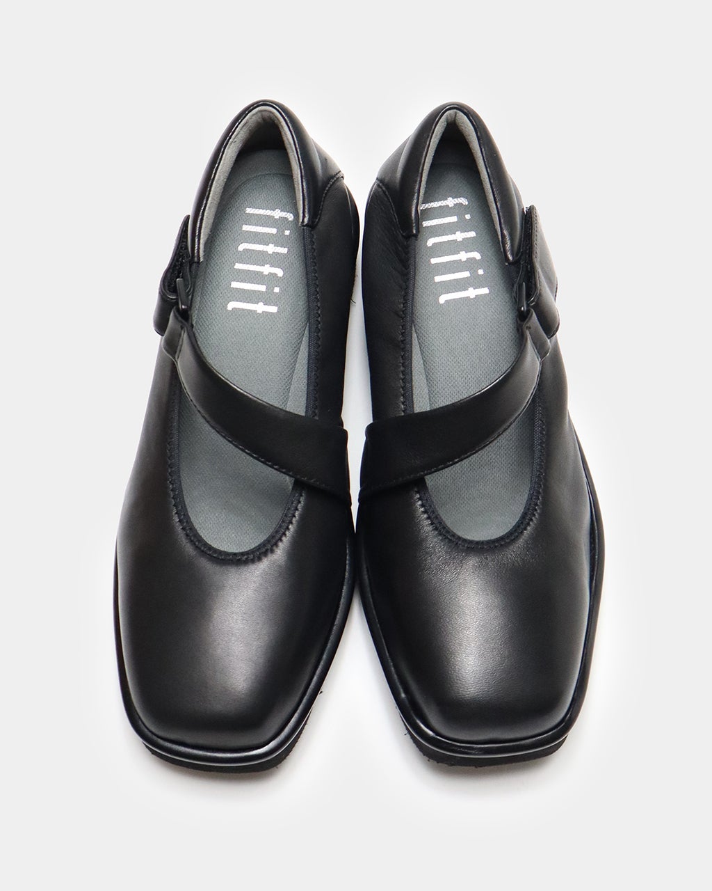 ライトウェイトストラップシューズ