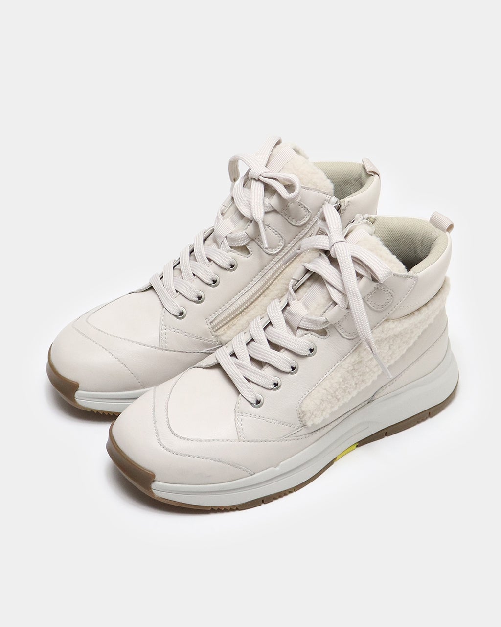 fitfit 新品24cm ◆3ベルトオープンスニーカー （ホワイト） 3ベルトオープンスニーカー/40代50代からのレディース