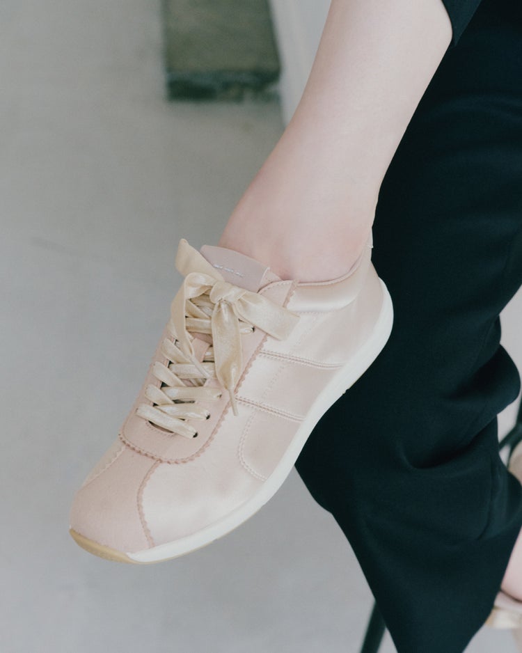 サテンソフトフラットスニーカー620 詳細画像 ベージュ&times;ピンク 3