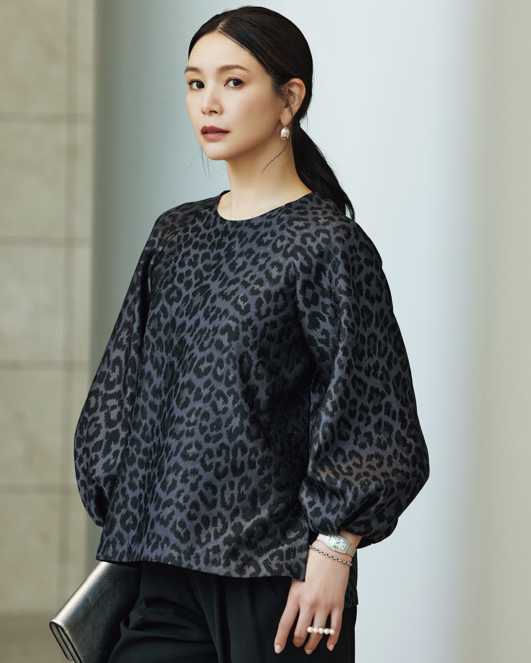 レオパードジャカード・フォルムブラウス