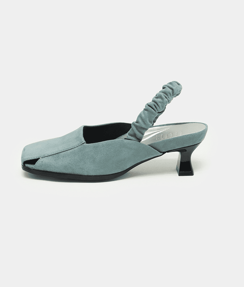 Heel cup shirring strap shoes blue