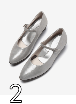 スクエアヒールパンプニーカーストラップ ￥14,190税込