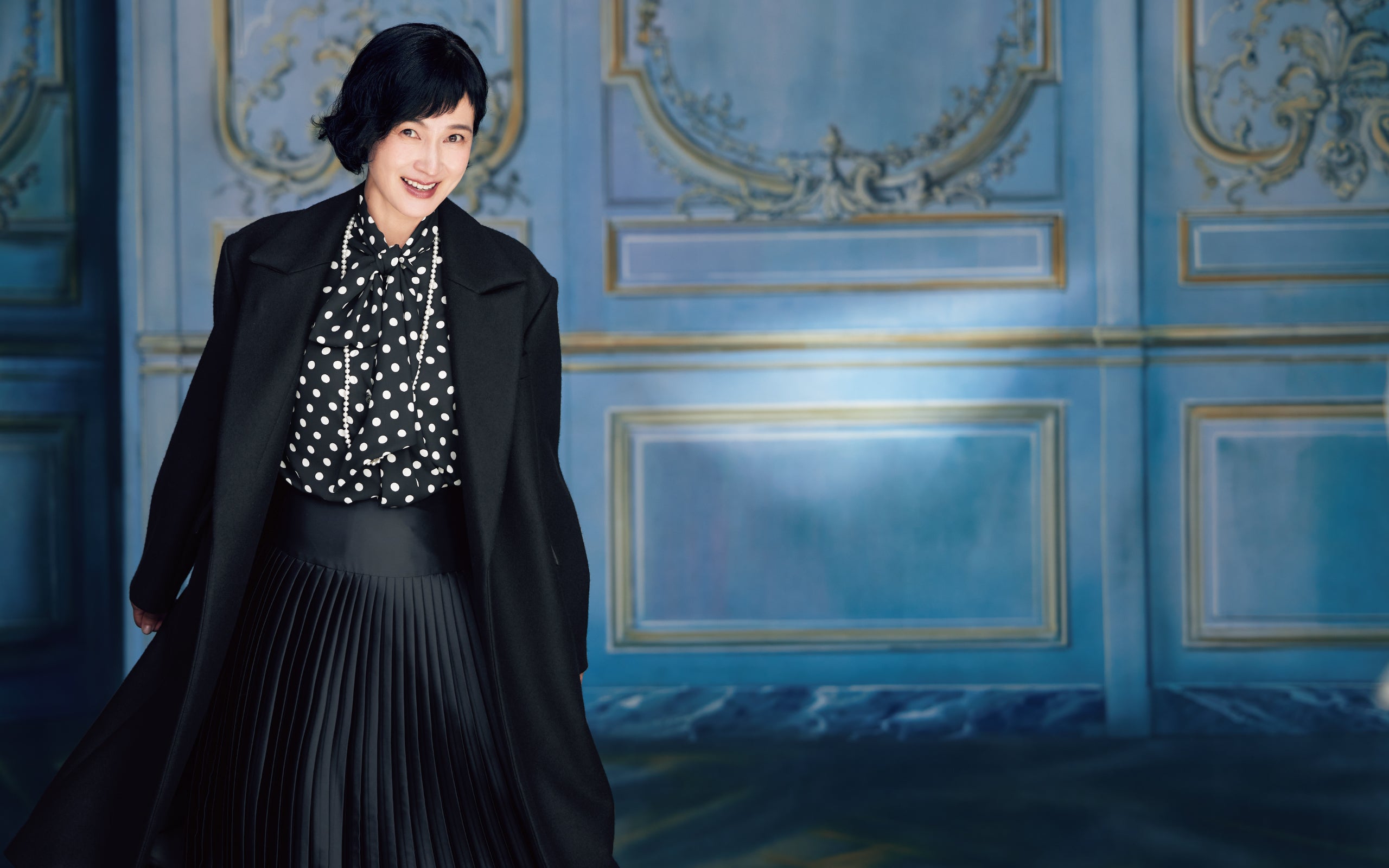 安田成美が纏う、フレンチシックな「j.」（ジェイドット）/本物を知る大人女性世代のファッションブランド j.(ジェイドット)