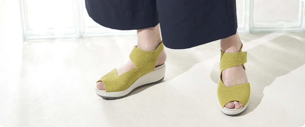 厚底ニットアンクルサンダル